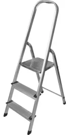 drabina-3-stopnie-150kg-wysokosc-porecza-en131-podest-61cm