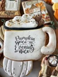 ciastko-lukrowane-kubek-kawowy-pumpkin-spice-and-evening-nice