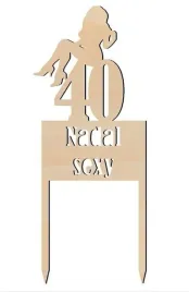 topper-na-tort-drewniany-40-nadal-sexy-dziewczyna