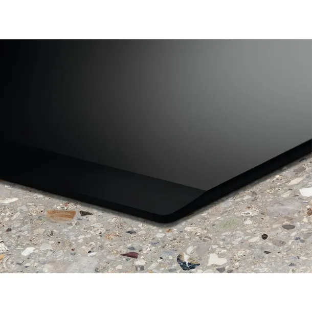 plyta-indukcyjna-electrolux-eiv835-waga-z-opakowaniem-14-kg