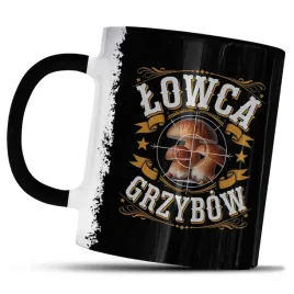kubek-z-nadrukiem-lowca-grzybow-na-grzyby