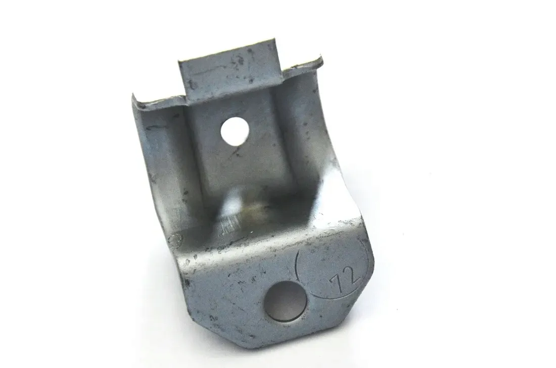 uchwyt-gumy-stabilizatora-tyl-przod-bmw-e24-e28-e32-e34-e36-e38-e46-e85-z3-stan-nowy