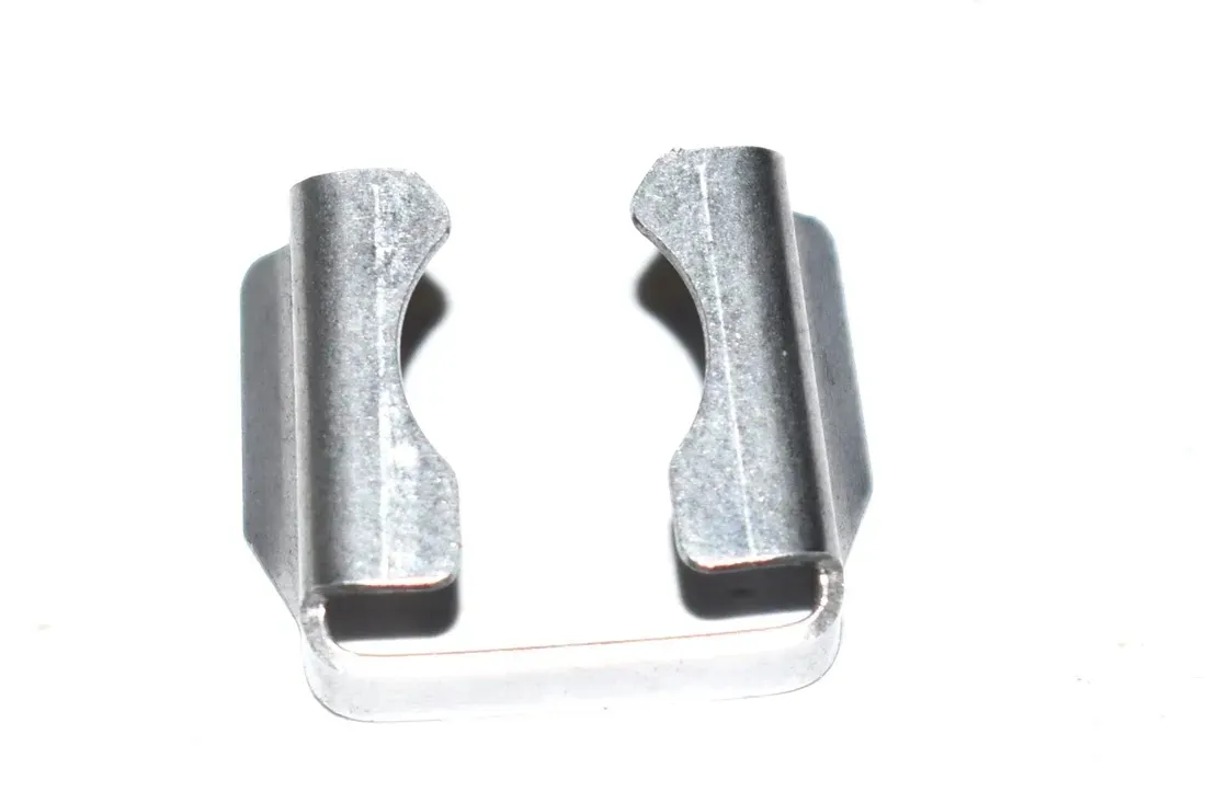 klamra-bmw-e38-e39-e49-e53-e60-e61-e61-e64-e65-e70-e81-e83-e87-13537528539