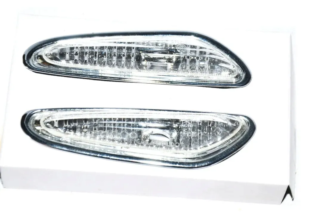 kierunkowskazy-boczne-biale-bmw-e87-e81-e88-e82-e84-x1-e90-e91-e92-e93