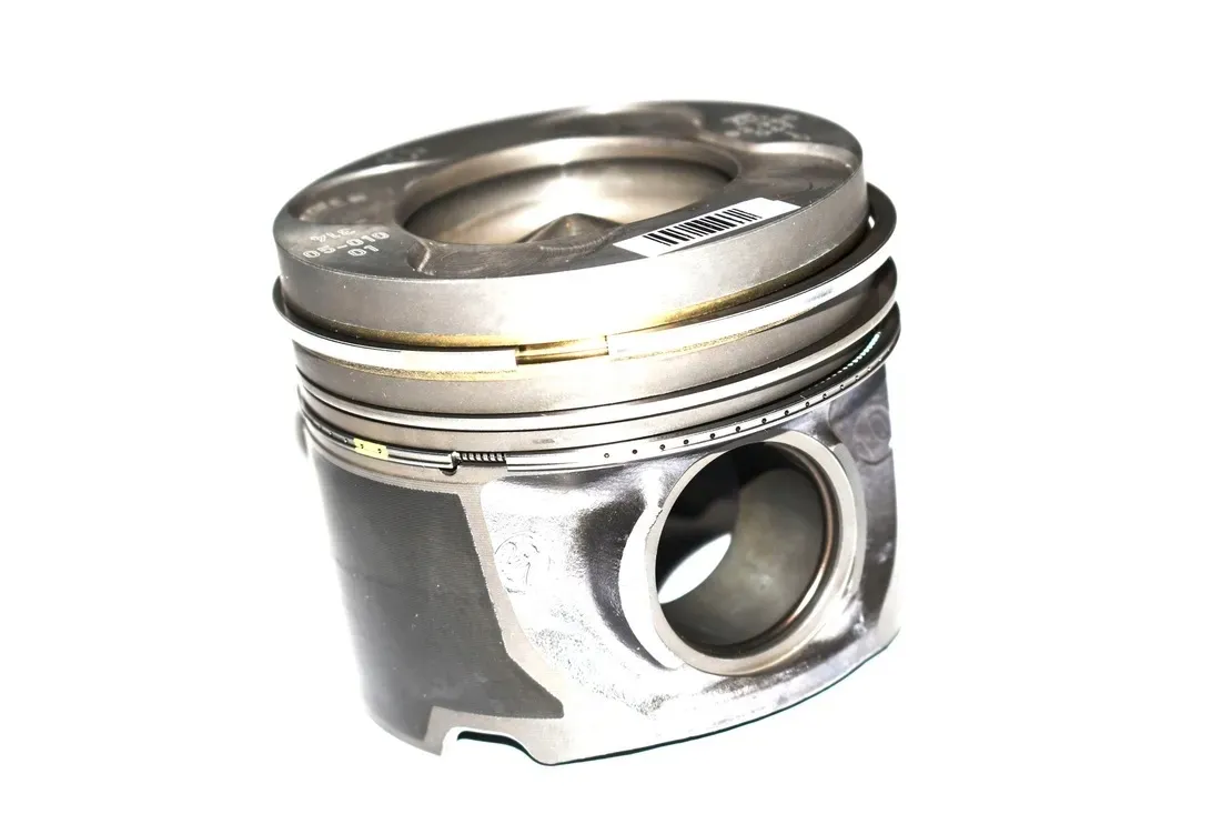 tlok-zespolu-korbowego-bmw-e60-e61-e65-e66-e70-e71-e83-e90-e91-e92-e93-stan-nowy