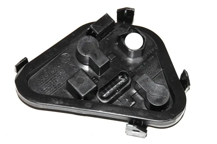 zaslepka-pokrywka-bmw-e12-e21-e24-e30-e31-e32-e34-stan-nowy-typ-samochodu-samochody-osobowe
