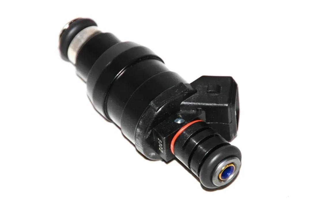 wtryskiwacz-bmw-e31-e32-e34-e38-e39-730i-740i-530i