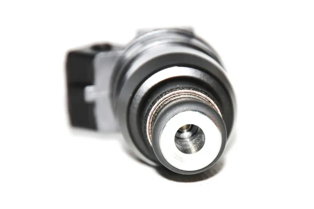wtryskiwacz-bmw-e31-e32-e34-e38-e39-730i-740i-530i