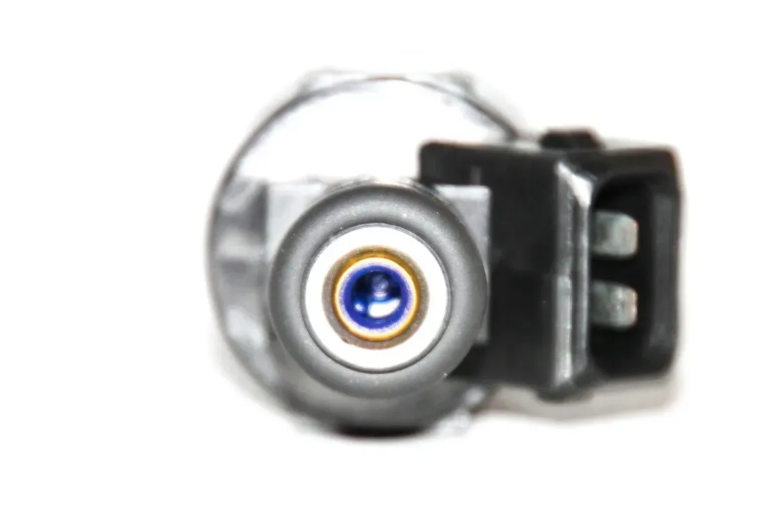 wtryskiwacz-bmw-e31-e32-e34-e38-e39-730i-740i-530i-stan-nowy