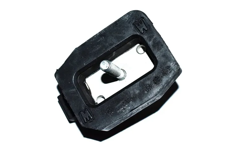 poduszka-skrzyni-bmw-e60-e61-e63-e64-540i-545i-rodzaj-skrzyni-automatyczna
