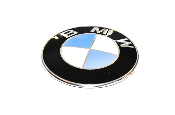 emblemat-znaczek-przod-tyl-bmw-e81-e87-e63-e64-z4-stan-nowy