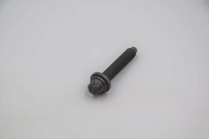 torx-sruba-bmw-e46-e60-e61-e63-e64-e65-e70-e71-e83-waga-z-opakowaniem-0-01-kg