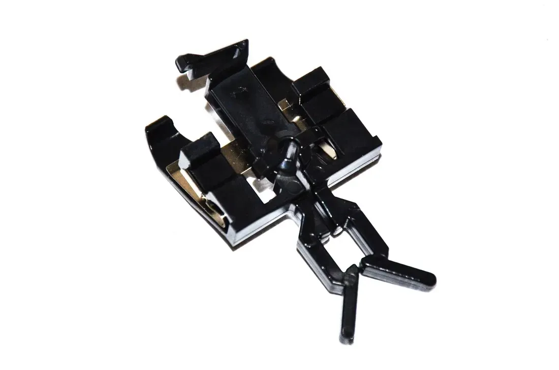 hak-mocowanie-szyberdachu-bmw-e34-e32-e39-e53-x5-e60-e65-e83-x3-730-735-740