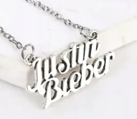 naszyjnik-wisiorek-justin-bieber-prezent