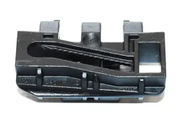 zaczep-relingu-bmw-f10-f11-518-520-523-525-530-535-540-550-m5-51137238257