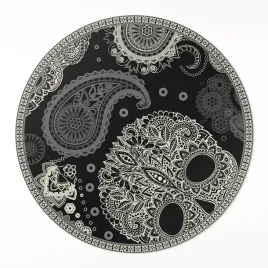 okragly-dywan-winylowy-wewnetrzny-wodoodporny-dekoracyjna-czaszka-130-cm