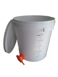 odstojnik-pojemnik-do-miodu-hobok-kran-klapkowy-wiadro-na-miod-pokrywa-33l