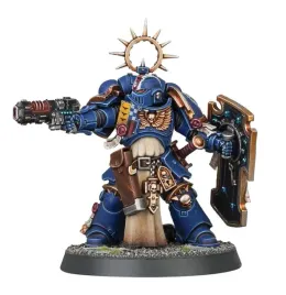 space-marines-lieutenant-with-storm-shield-warhammer-40000