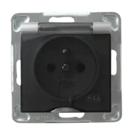 ospel-impresja-gniazdo-bryzgoszczelne-ip-44-srebro-klapka-gph-1yz-m-18-d