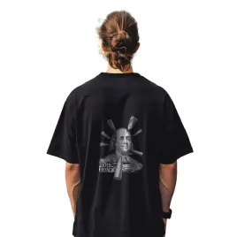 koszulka-czarna-meska-oversize-z-nadrukiem-streetwear-monochromatyczna-moda