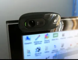 kamera-internetowa-logitech-c270-hd-3mpx-kamerka-do-komputera-z-mikrofonem
