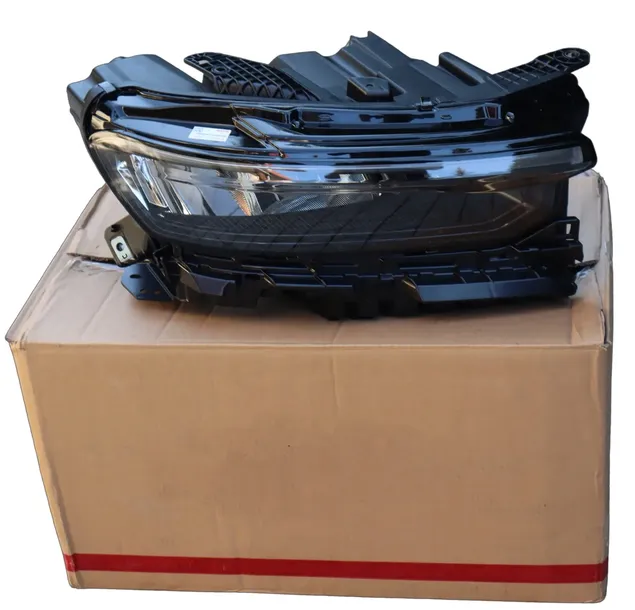 PRAWY REFLEKTOR JEEP GRAND CHEROKEE (WL) 2021 -