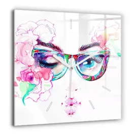 kwadratowy-zegar-szklany-do-salonu-ze-wzorem-kobieta-w-okularach-60x60-cm