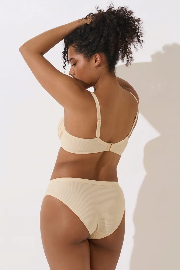 lisca-laura-020325-bezowy-75-c