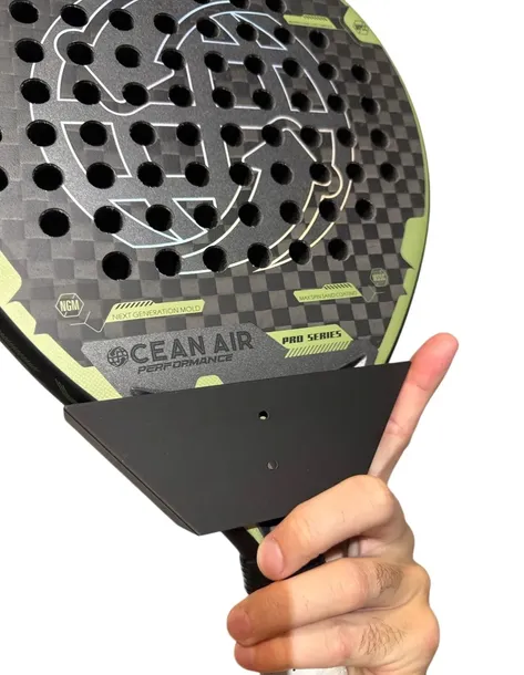 uchwyt-scienny-na-rakiete-padel-tenis-pla-model-3d-stan-opakowania-oryginalne