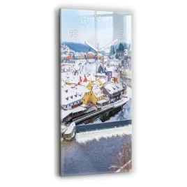 szklany-pionowy-zegar-scienny-z-nadrukiem-panorama-miasta-w-zimie-30x60-cm