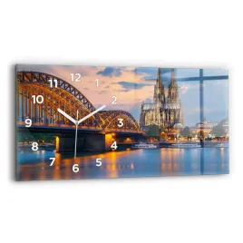 poziomy-zegar-szklany-scienny-do-salonu-ze-wzorem-widok-na-ratusz-60x30-cm