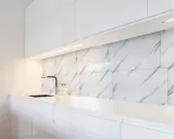 samoprzylepny-panel-bialy-marmur-pcv-laminat-polysk-stan-nowy-typ-inny