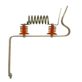 odgromnik-z-2-izolatorami-zabezpiecza-elektryzator-przed-wyladowaniami
