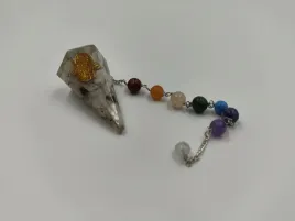 wahadelko-z-orgonitem-czakry-hamsa-czarno-biala