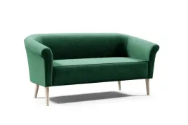 sofa-w-aksamitnej-zielonej-tkaninie-pero-3-z-nogami-bukowymi