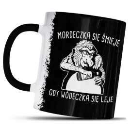 kubek-z-nadrukiem-mordeczka-sie-smieje-gdy-wodeczka-sie-leje
