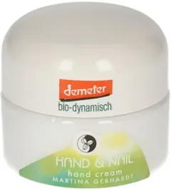 regenerujacy-krem-z-rumiankiem-do-rak-i-paznokci-martina-gebhardt-100-ml