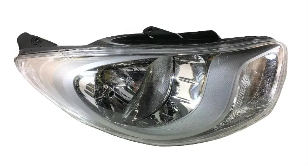 prawy-reflektor-hyundai-i10-2011-2013