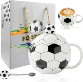 filizanka-kubek-ceramiczny-pilka-nozna-400-ml-z-pokrywka-i-lyzeczka