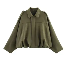 modna-zielona-kurtka-damska-stylowy-fason-oversize-green-bombka-lekka-bluza