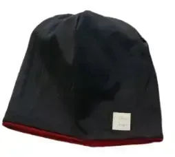 czapka-czarno-czerwona