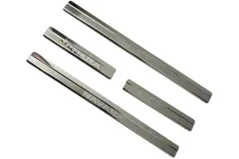 listwy-progowe-nakladki-ochronne-na-progi-do-nissan-navara-2005-2021