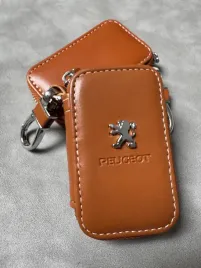 peugeot-brelok-breloczek-etui