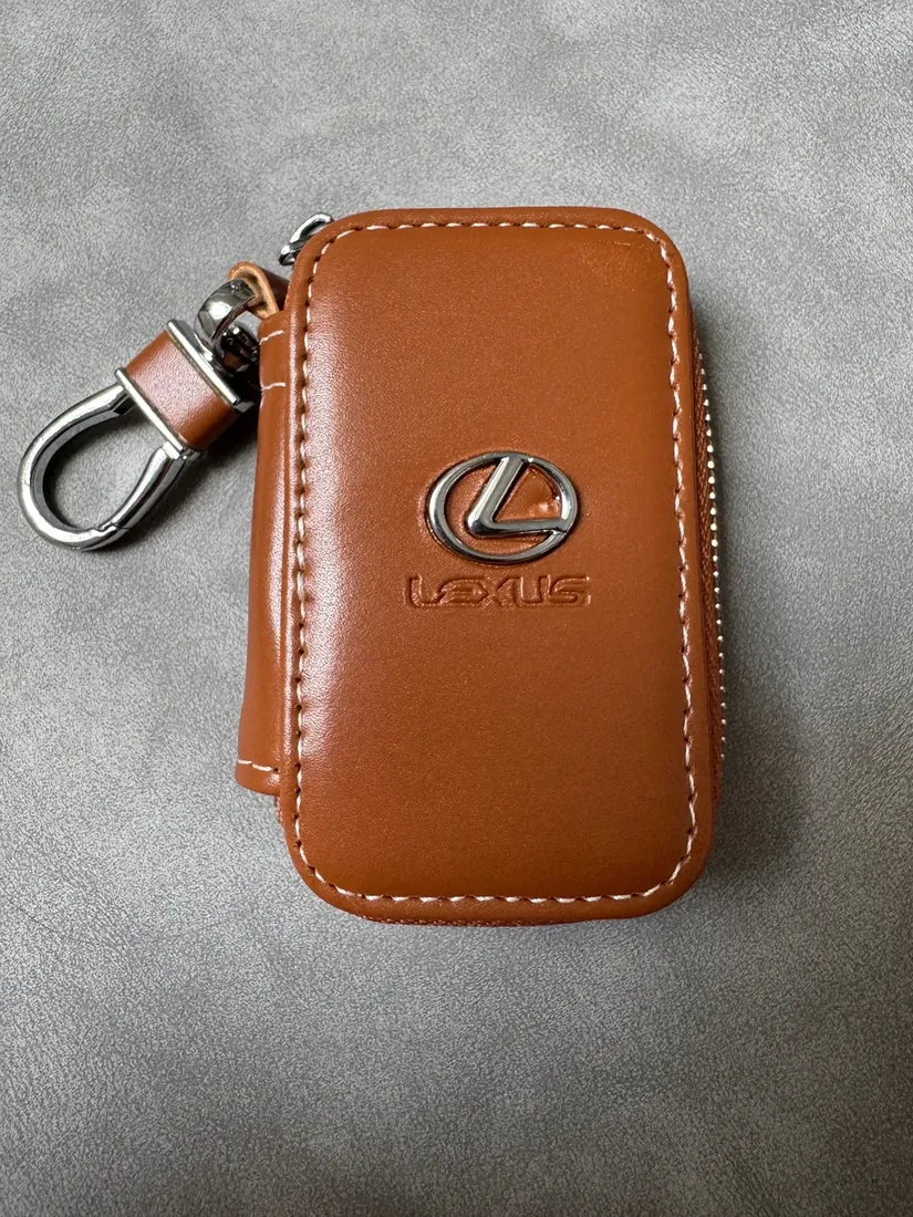 lexus-brelok-breloczek-etui-stan-nowy