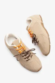 damske-sportowe-buty-zamszowe-bezowe-z-podeszwa-brazowa-38-5ga