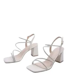 damskie-buty-sandaly-na-obcasie-wsuwane-395-l4m