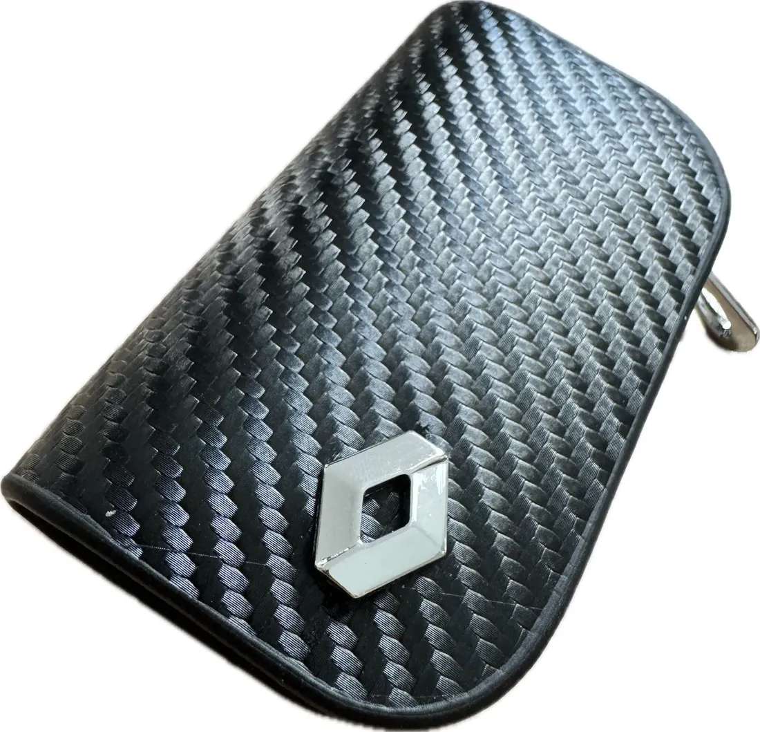 renault-brelok-breloczek-etui-karbon-stan-nowy