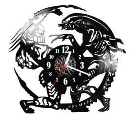 zegar-scienny-z-plyty-winylowej-predator-91-14