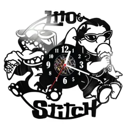 zegar-scienny-z-plyty-winylowej-lilo-i-stich-591-14