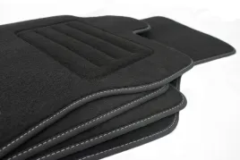 dywaniki-welurowe-grube-do-ford-focus-mk4-18-